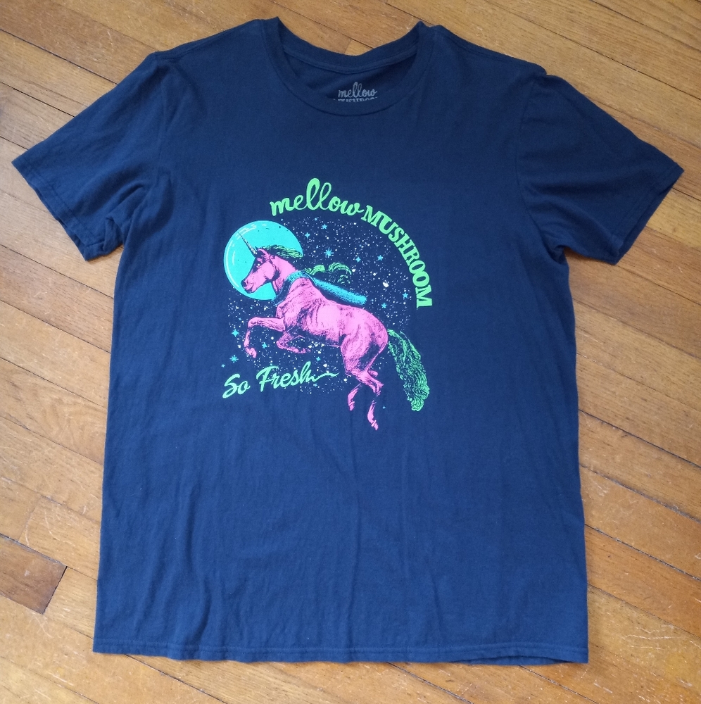 Mellow Mushroom shirt
